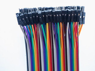 Multicolored soldless thin female wires with connectors for electronic robotic modules and devices
