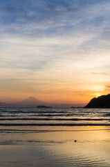 Fototapeta na wymiar 逗子海岸の夕日