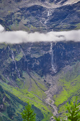 Fototapeta na wymiar Traveling along Grossglockner alpine pass