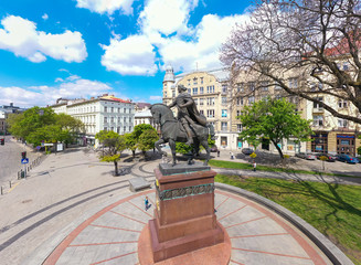 Naklejka premium Aerial view on Monument to King Danylo Halytskyi in Lviv, Ukraine from drone