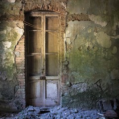 old abandoned building