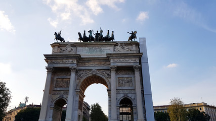 Fototapeta na wymiar The Arch of Peace (Arco della Pace) in Milan, Italy
