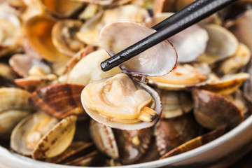 Stir Fried Clams with Roasted Chili paste