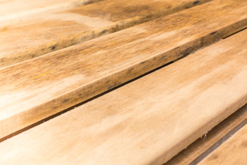 Wooden lattice for feet in a bath