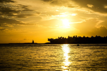 INCREDIBILE TRAMONTO A MALLORY SQUARE, KEY WEST