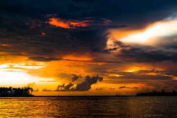 INCREDIBILE TRAMONTO A MALLORY SQUARE, KEY WEST