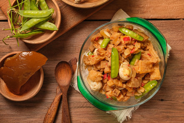 Special dishes from Indonesia during Eid called sambal goreng kentang