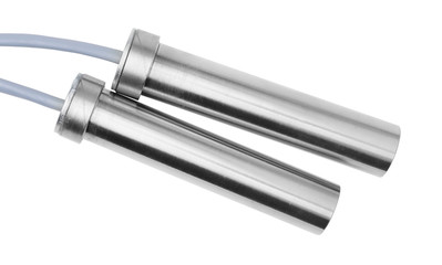 Sensors for ultrasonic flow meter isolated.