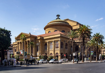 Fototapeta na wymiar Teatro massimo, Palermo