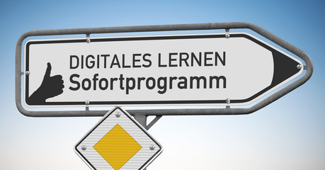 Wegweiser, Daumen hoch für Sofortprogramm, Digitales Lernen