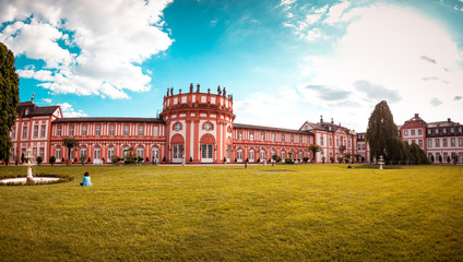 Schloss Biebrich mit Schlosspark 