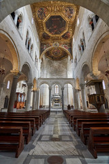 Fototapeta premium Inside View Of Basilica of Saint Nicolas Also Known As Basilica San Nicola de Bari At Bari Apulia Puglia Italy