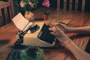 anhelo vintage viejo maquina de escribir historia