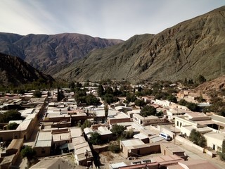 Purmamarca Cerro de los 7 colores casas