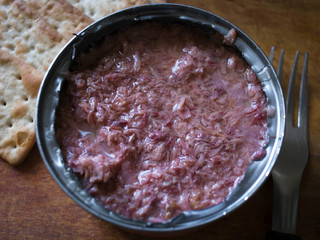 can of crumbled tuna with water biscuits