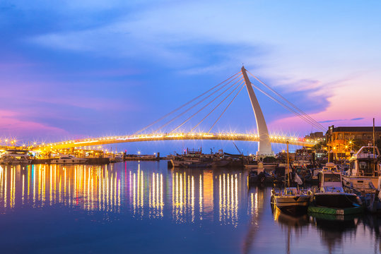the lover's bridge at fisherman's wharf, taipei, taiwan