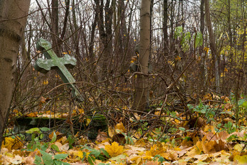 Graphic resources background image of an old abandoned cemetery in the fall