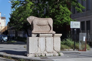 Benevento - Bue Apis in via San Lorenzo