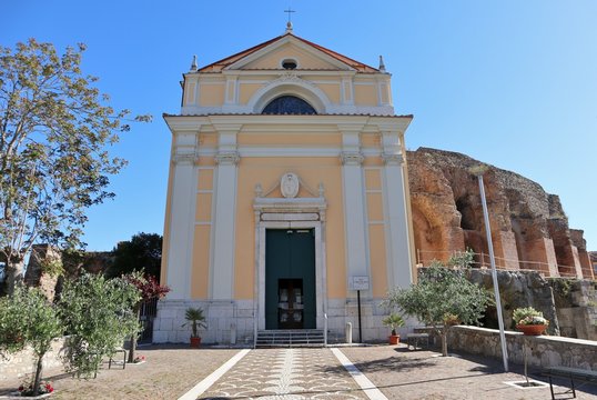 Benevento - Santa Maria della Verit&agrave; al Teatro Romano