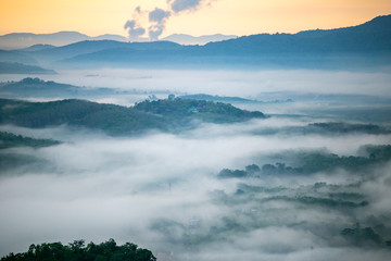 Obraz na płótnie Canvas fog over the mountains