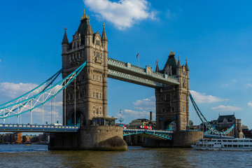 Naklejka na ściany i meble Tower Bridge in London, UK