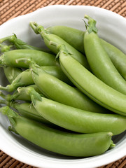 生のスナップエンドウ