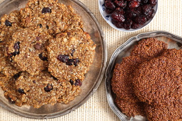 Amaranth and oat cookies.