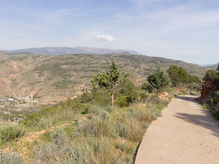 the road to the mountain near Darrical

