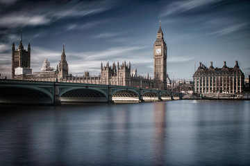 Fototapeta na wymiar houses of parliament london uk
