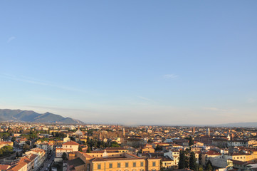 Fototapeta na wymiar イタリア、ピサの斜塔からの風景