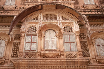 Fototapeta na wymiar Jharokha or jharoka a type of overhanging enclosed balcony Mehrangarh Fort, Jodhpur, Rajasthan, India