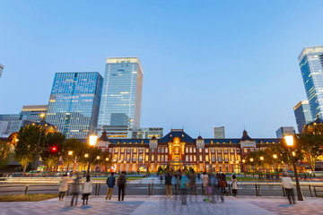 東京駅丸の内の夜景