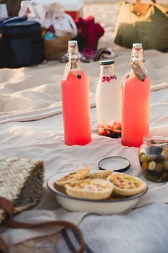 Cocktail pendant un pique-nique en soir&eacute;e