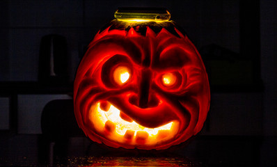 face curved pumpkin for halloween