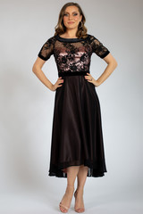 Fototapeta premium young model posing in fashion dress