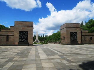 Sowjetisches Ehrenmal in Berlin - Schönholz