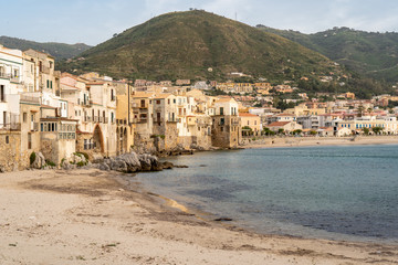 Cefal&ugrave;