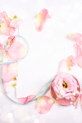 Obraz na płótnie Canvas Spring background with petals