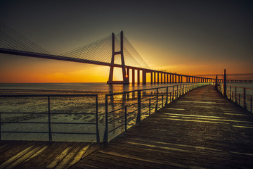 Fototapeta na wymiar Ponte Vasco da Gama