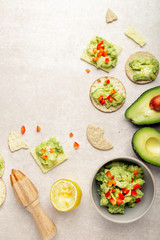 Healthy Gluten Free Snacks. Oatcakes and sea salt crackers with avocado and bell pepper mash. Ideal snack for vegans