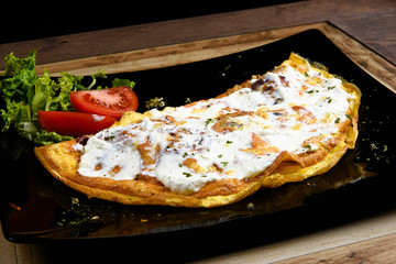 omelet with sour cream