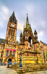 Fototapeta na wymiar Albert Memorial and Manchester Town Hall in England