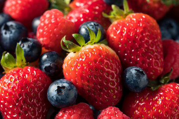 Raw Organic Assorted Fresh Berries