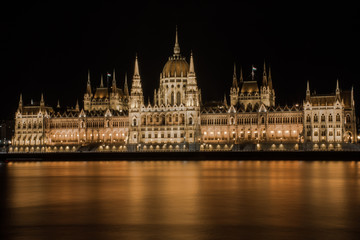budapest parliament building by night