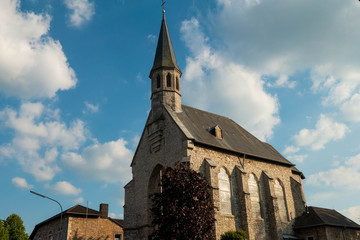 Fototapeta premium Die alte Pfarrkirche in Stolberg Dorff