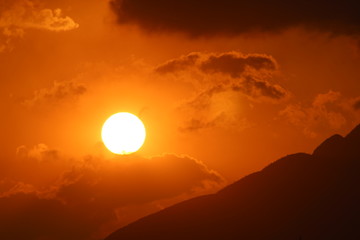 atardecer, cielo, sol, nube, paisaje, anaranjada, naturaleza, anochecer, nube, anochecer, árbol, silueta, amanecer, hermoso, árbol, rojo, noche, amarilla, horizonte, crepúsculo