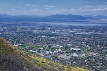 Fototapeta na wymiar Provo Landscape and Utah Lake views from the Bonneville Shoreline Trail (BST) and the Y trail, which follows the eastern shoreline of ancient Lake Bonneville, now the Great Salt Lake, along the Wasatc