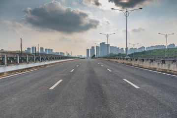 Perspective view of urban asphalt highway horizon