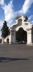 Fototapeta premium triumphal arch in barcelona spain