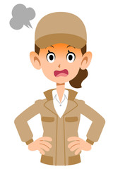 怒るベージュ色の作業着の女性
